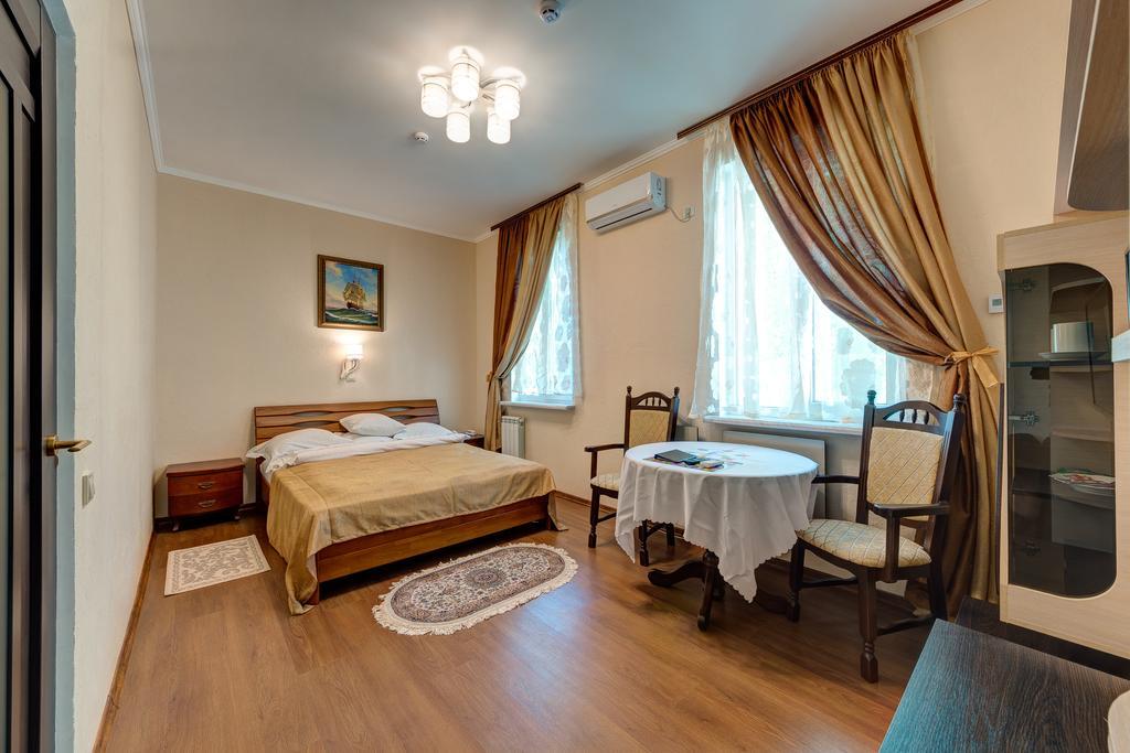 Aleksandria Hotel Kijev Kültér fotó