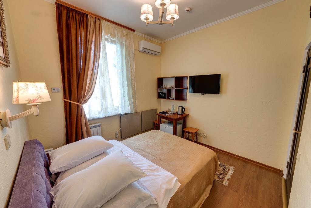 Aleksandria Hotel Kijev Kültér fotó