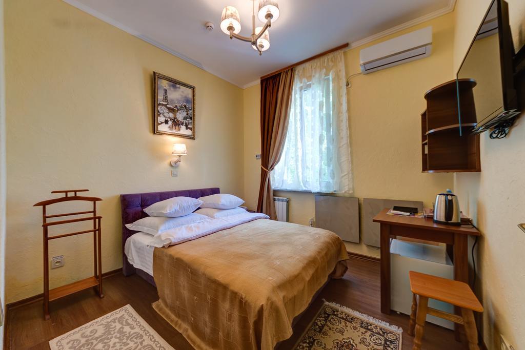 Aleksandria Hotel Kijev Kültér fotó